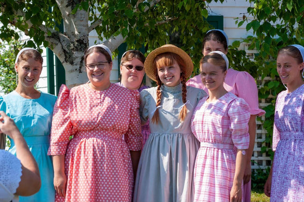 difference between amish and mennonite clothes