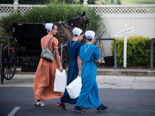 how can you tell if amish man is married