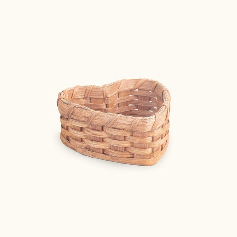 what makes a basket wicker